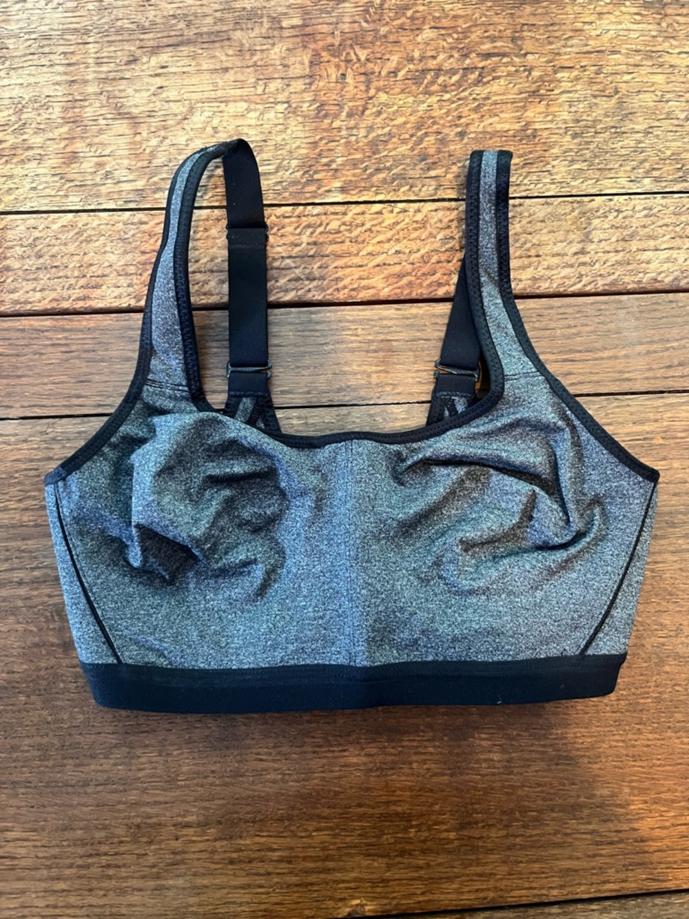Wacoal Brandi underwire sports bra 32DD